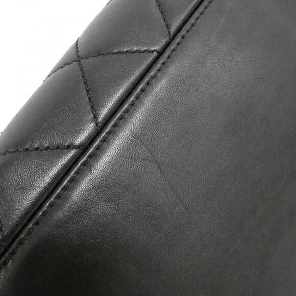 Chanel Classic Flap Bag Lambskin Shoulder Bag - Picture 4 of 9